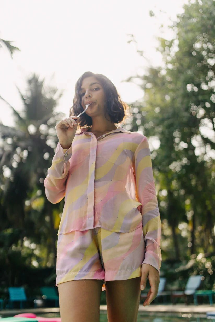 Jasmine Wave Shirt